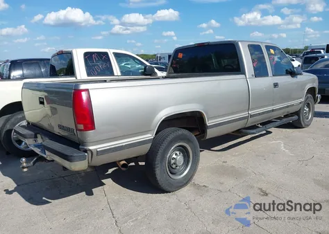 1998 Chevrolet C2500 Fleetside z USA, uszkodzony, nr VIN 1GCGC29R6WE161757